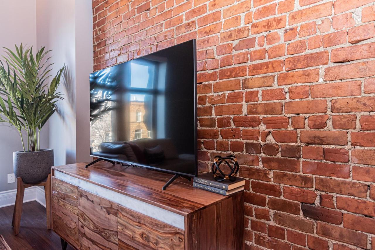 Family Friendly 3-Bedroom Beauty In Le Plateau By Denstays Montréal Eksteriør billede